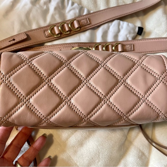 Marc Jacobs blush quilted Soft-shot Snapshot. In excellent condition. - Picture 12 of 14